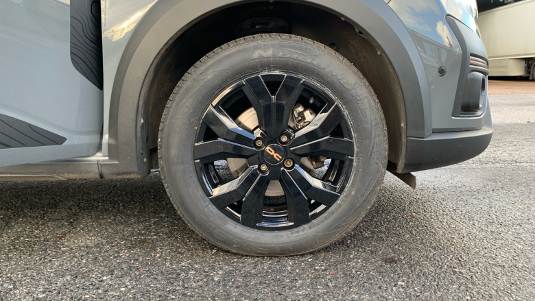 Dacia Jogger 1.6 HEV Extreme 5dr Auto Hybrid Estate